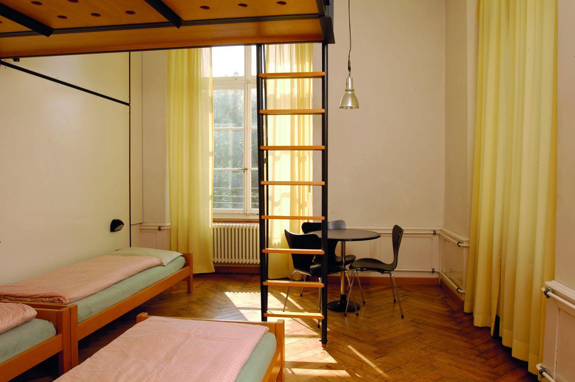 Solothurn Youth Hostel Bagian luar foto
